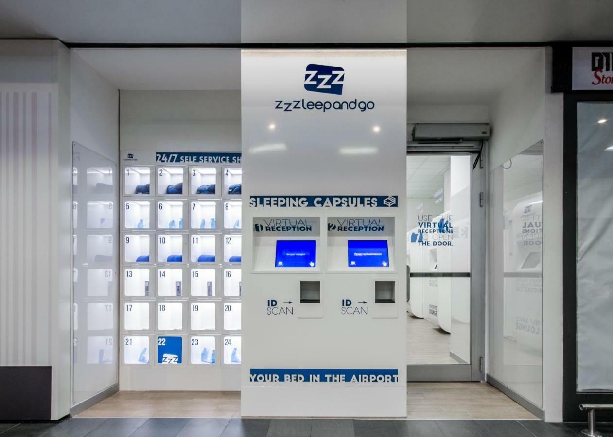 Resting Pods - Zzzleepandgo Bgy Airport Hotel Orio al Serio Bagian luar foto